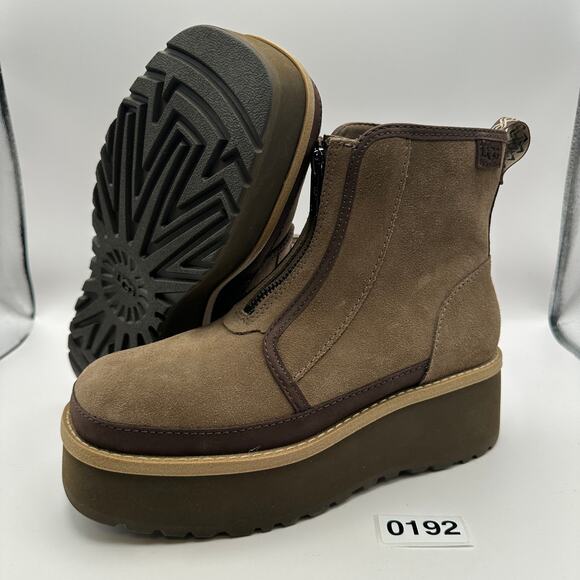 UGG Women's 6 Hickory CITIFUNC ZIP Platform Boots - Picture 1 of 8